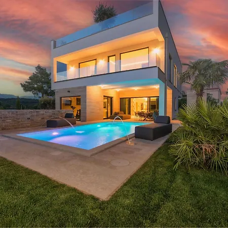 Four Seasons By Interhome Hébergement de vacances