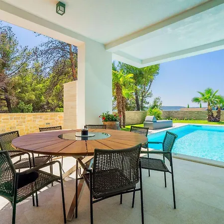 Four Seasons By Interhome Hébergement de vacances